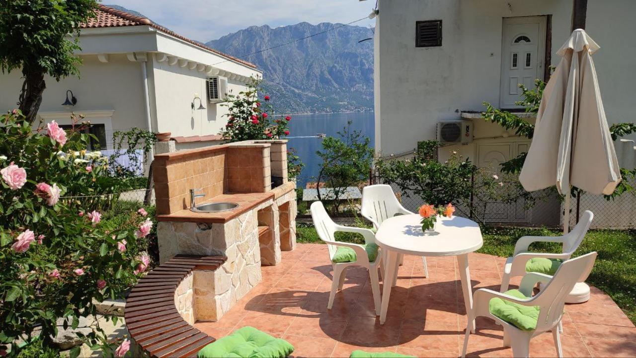Holiday House In The Kotor Bay Экстерьер фото