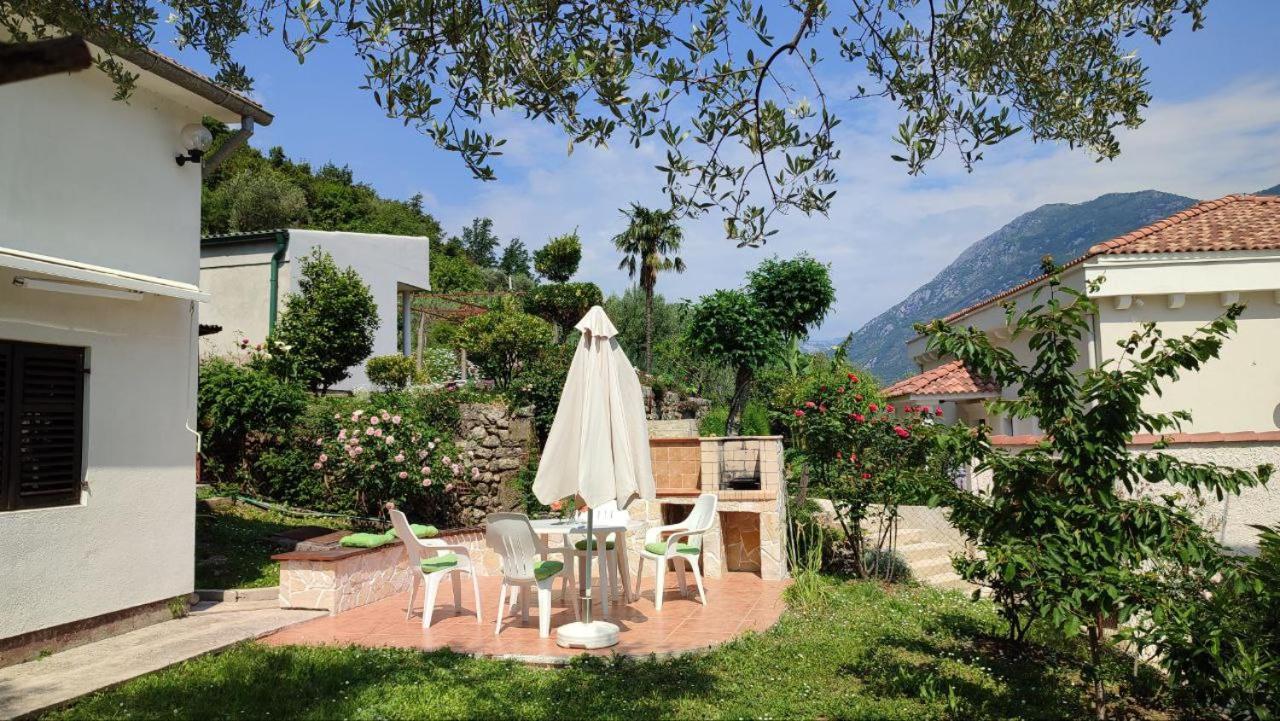 Holiday House In The Kotor Bay Экстерьер фото