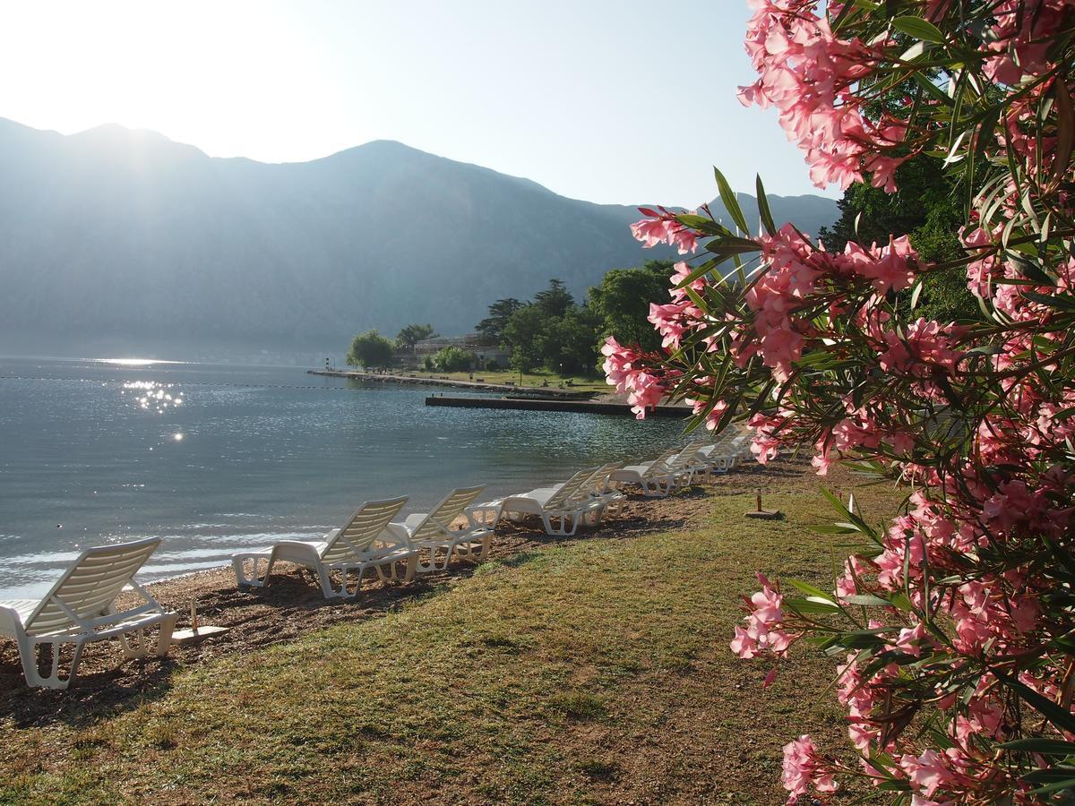 Holiday House In The Kotor Bay Экстерьер фото