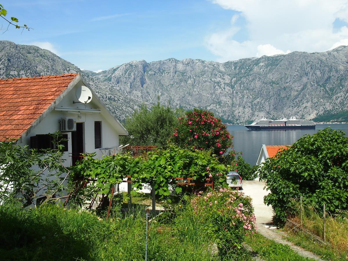 Holiday House In The Kotor Bay Экстерьер фото